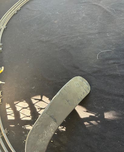 Intermediate Bauer Vapor Hyperlite Left Hand Hockey Stick 55 Flex (Used)