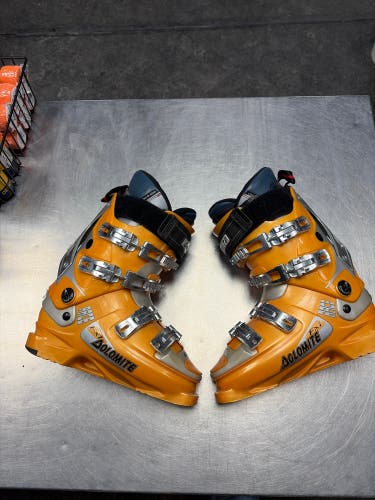 Mondo 25 & 25.5 Dolomite Ski Boots (Used)