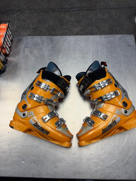 Mondo 25 & 25.5 Dolomite Ski Boots (Used)