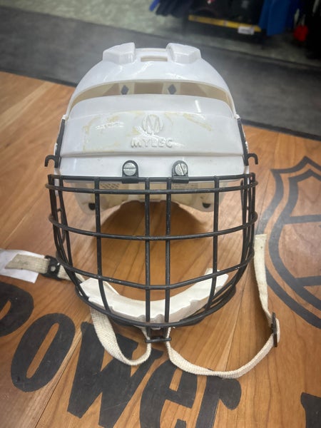 Mylec Helmet white - used (Item#SS105)