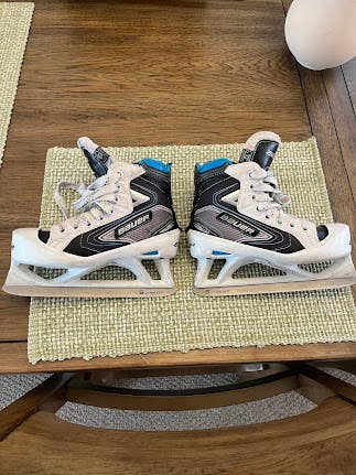 Bauer 5000 Hockey Goalie Skates Regular Width 13 (Used)