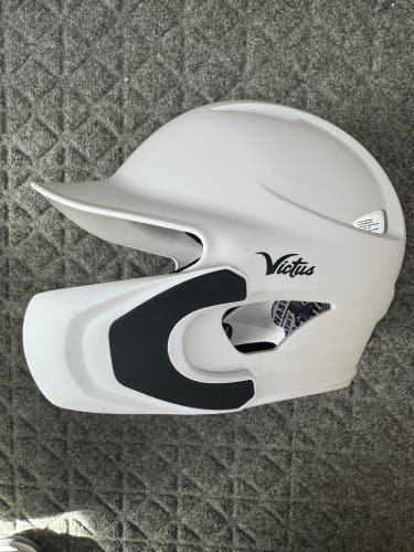 Medium/Large (6 3/8 - 7 5/8) Expandable Victus “The Team” Batting Helmet with Jaw Guard (New)