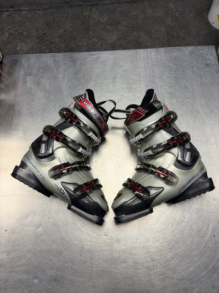 Mondo 22 & 22.5 Rossignol Exalt S Ski Boots (Used)
