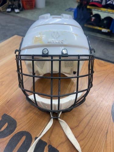Mylec Helmet white - used (Item#SS108)