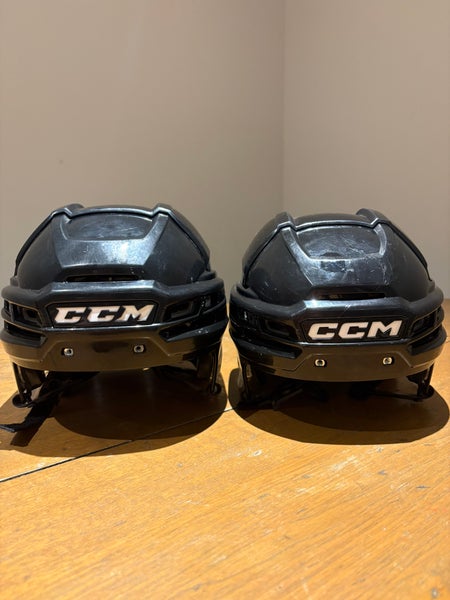 Medium CCM Tacks 910 Helmet (Used)