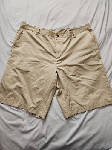 Brown Size 40 Men's Adidas Shorts (Used)