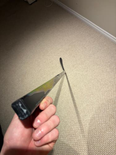 Senior Bauer Vapor FlyLite Left Hand Hockey Stick P28M 77 Flex (New)