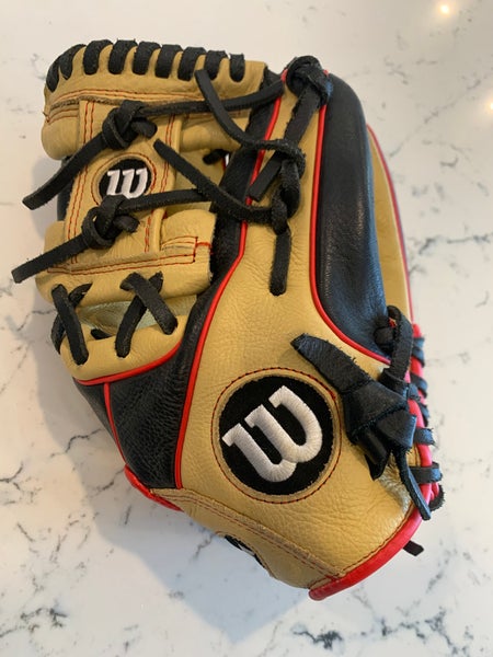 Wilson A550 RH Infield Baseball Glove 11" (Used)