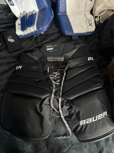 Senior Medium Bauer Elite Hockey Goalie Pants (Used)