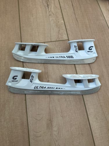 Graf Ultra 5000 Holder w/ steel 272 mm (New) sold as pair