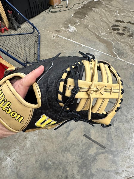 Wilson A2000 1679 First Base Baseball Glove 12.75" (Used)
