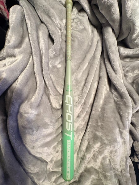 2025 Easton Ghost Unlimited Composite Bat (-10) 22 oz 32" (Used)