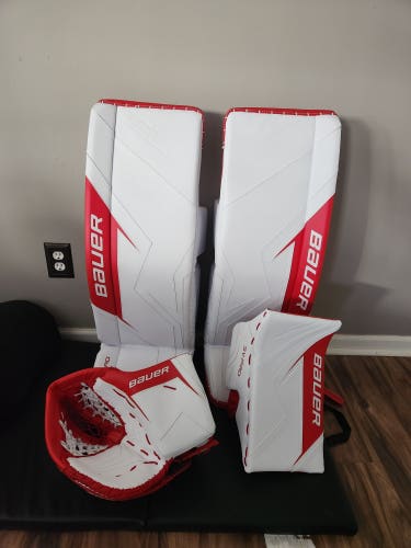 35" Bauer SV-Pro Full Right Goalie Full Set (New)