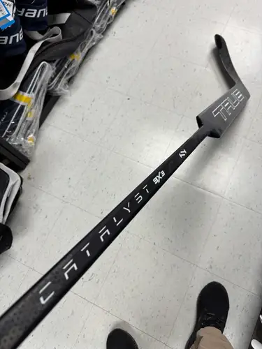 Jeremy Swayman True HZRDUS 9X4 Regular Goalie Stick 26" Paddle Pro Stock (New)