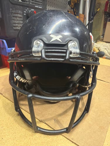 USED XENITH X2E+ YOUTH FOOTBALL HELMET - LARGE - BLACK