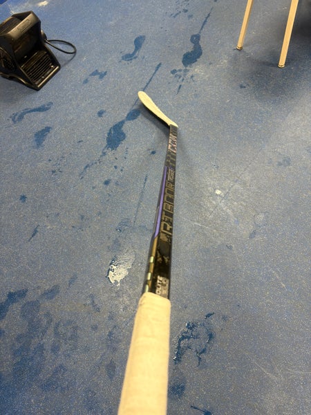 Intermediate CCM Ribcor Trigger 9 Pro Left Hand Hockey Stick P28 65 Flex (Used)