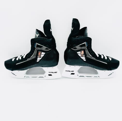 Near New Wyatt Johnston NHL True Pro Custom Hockey Skates-7.5 D/A