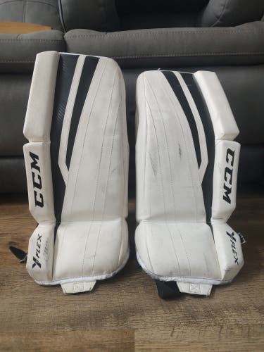 20" CCM YtFlex Goalie Leg Pads (Used)