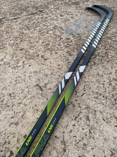 2 Warrior Alpha LX2 Pro, Pro Stock Hockey Stick Grip W77 Right 75 Flex 4151