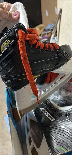 2020 Bauer Supreme 3S Hockey Skates Size 1 (Used)