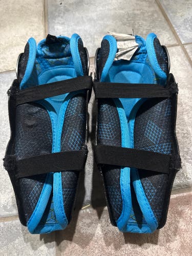 Youth Bauer X 10" Shin Pads (Used)
