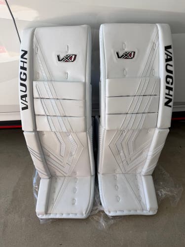34" 2025 Vaughn VX1 Goalie Leg Pads (New)