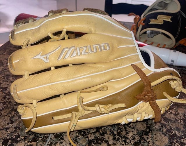 Mizuno RH Baseball Glove 12.5" (Used)