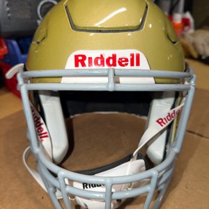 USED RIDDELL FLEX ADULT HELMET - MEDIUM - VEGAS GOLD