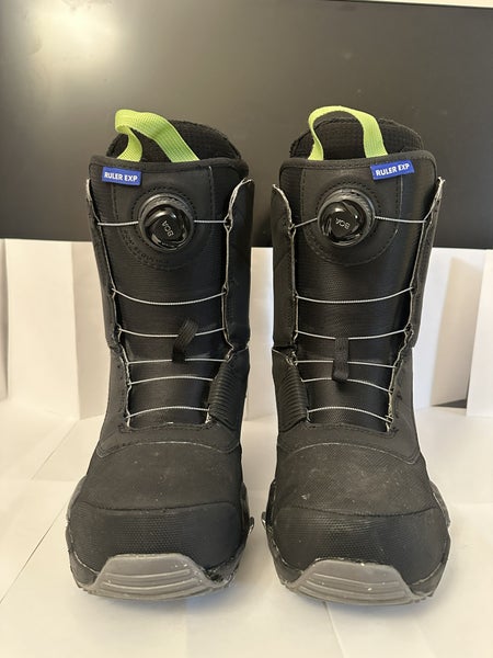 Men's Size M 10.0 (W 11.0) Burton Ruler Step On Snowboard Boots Medium Flex All Mountain (Used)