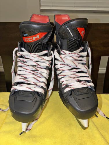 2023 CCM JetSpeed FT6 Pro Hockey Skates Wide Width 10 (New)