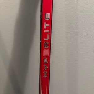 Senior Bauer Vapor Hyperlite 2 Right Handed Hockey Stick P88M 82 Flex Pro Stock (New)