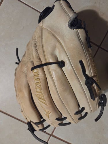 Mizuno RH MVP Prime Softball Glove 12" (Used)