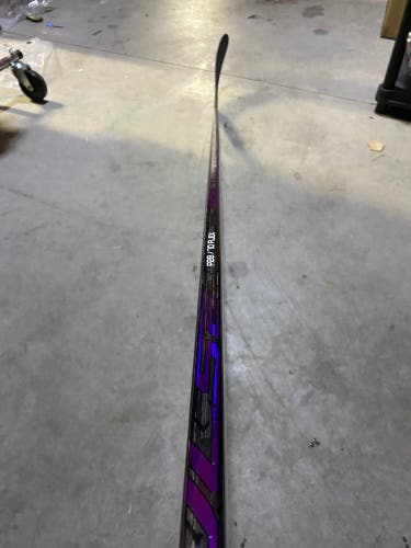 Senior Bauer Pulse Left Hand Hockey Stick P28 70 Flex (New)