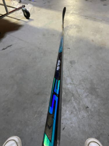 Senior Bauer Pulse Left Hand Hockey Stick P28 70 Flex (New)