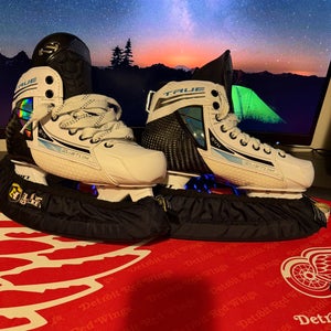 True Custom Pro Hockey Goalie Skates 7 (Used)
