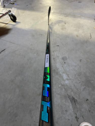 Intermediate CCM Vizion Left Hand Hockey Stick 55 Flex (New)