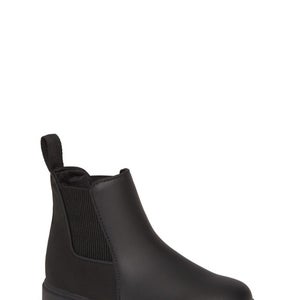 Native Shoes Kensington Treklite Boots Kids 7C Black Round Toe Chelsea RHS7035