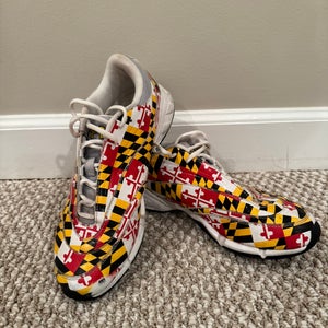 UMD Flag Size M 7.5 (W 8.5) Adult Under Armour Dry Turfs (Gently Used)