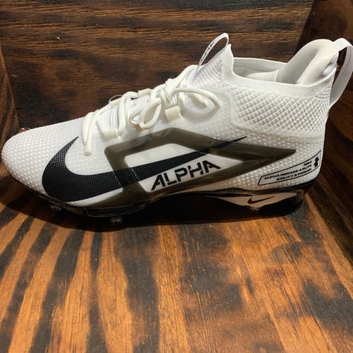 Nike Alpha Menace Elite 4 Flyknit D Size 13.5W HF4552-100