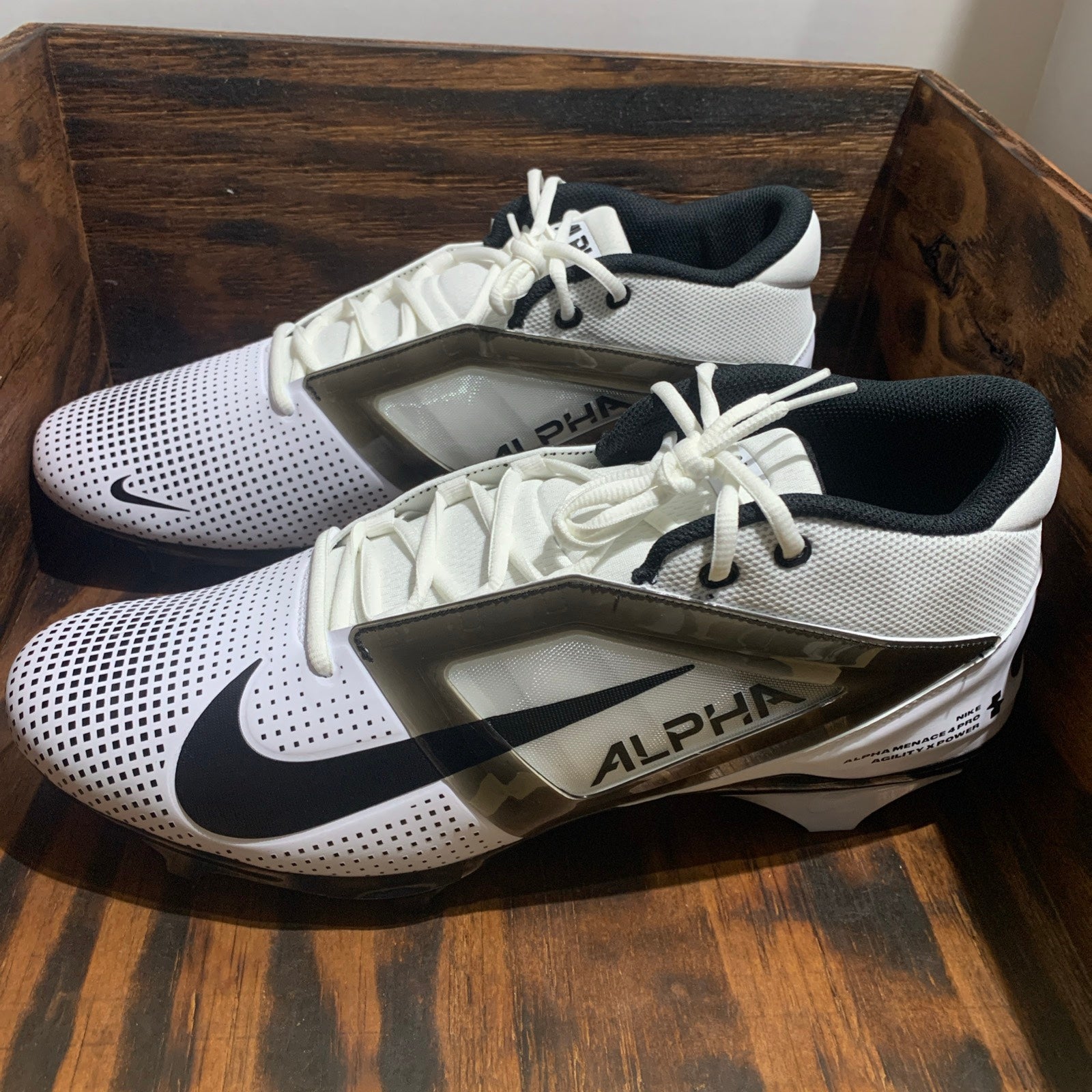 Nike Alpha Menace 4 Pro White Black Football Cleats Men\'s Size 16 FZ7702-105 New Nike Alpha Menace 4 Pro Football Cleats White | Mercari main image 4