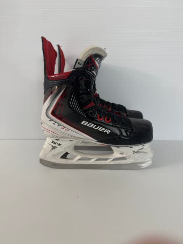 Used Size 3 D Junior Bauer Vapor Fly30 Hockey Skates