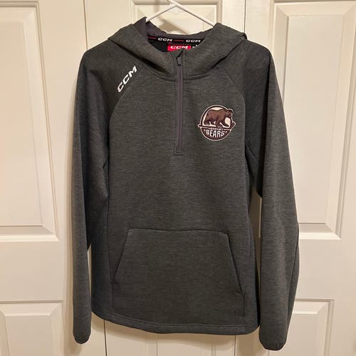 Gray Men's Medium CCM 1/4 Zip, Hooded Sweatshirt with Hershey Bears Logo