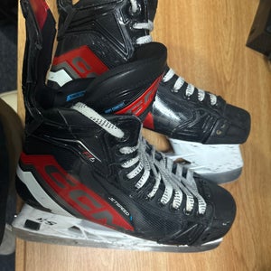 2023 CCM JetSpeed FT6 Pro Hockey Skates Regular Width 7 (Used)