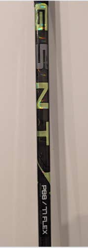 Senior CCM Vizion Left Hand Hockey Stick P29 85 Flex (New)