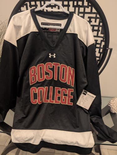 Boston College Team Hockey Jersey #22 (New)