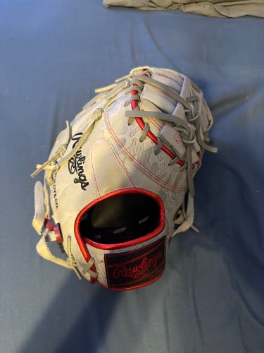 2025 Rawlings Heart of the Hide RH First Base Baseball Glove 13" (New)