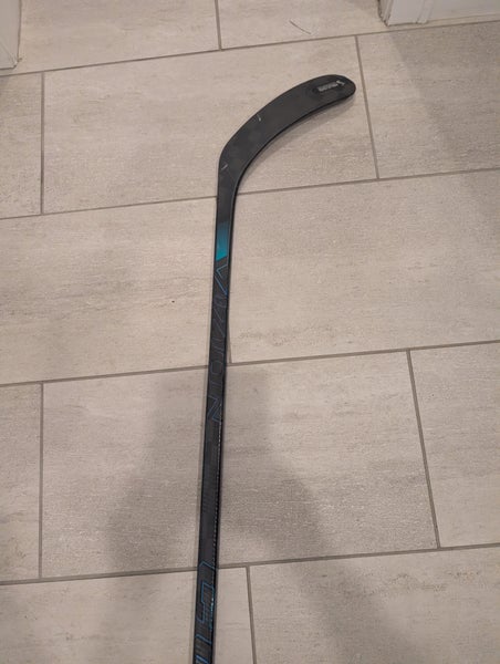 Senior CCM Vizion Left Hand Hockey Stick P29 85 Flex (New)