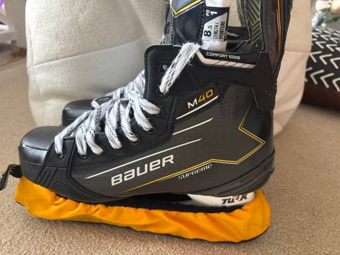 Bauer 8.5 (Used) Supreme M40 Hockey Skates