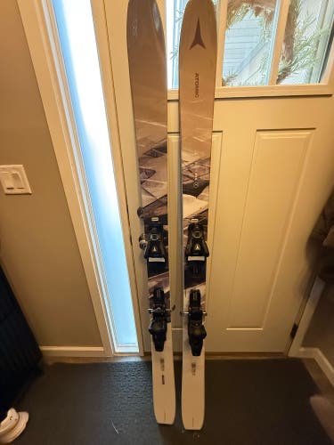 2025 Atomic Maven 93 C Skis With Bindings Size: 172