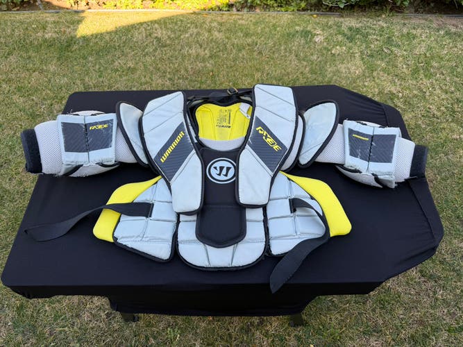 Small / Medium Warrior Ritual X3E Goalie Chest Protector (Used)